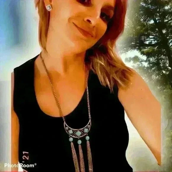 Metal Inlaid Turquoise Simple Necklace Earring set - Picture 3 of 6